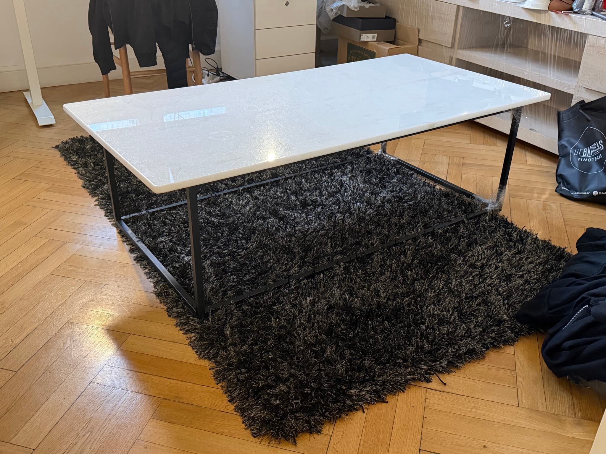 Mesa ratona rectangular con tapa de mármol blanco, foto 4